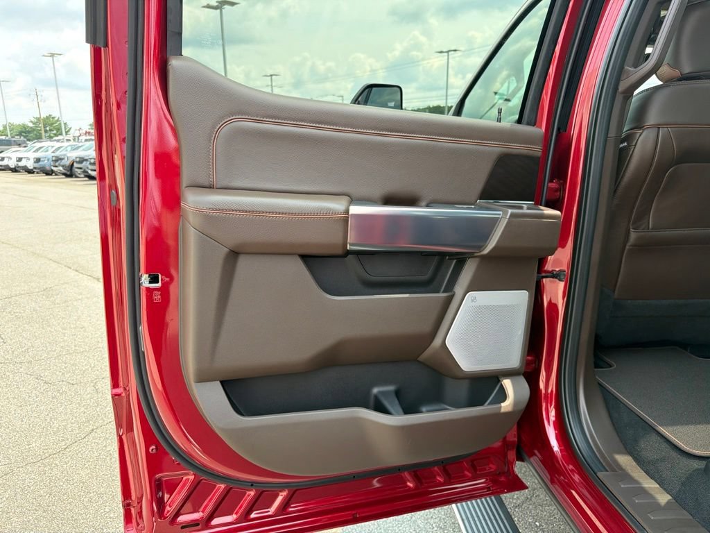 New 2026 Ford F250 4x4 Crew Cab Super Duty image 15