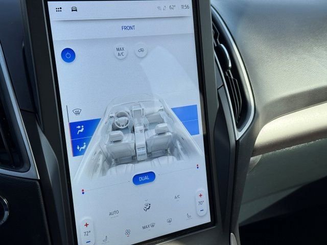 Used 2024 Ford Edge SEL image 26