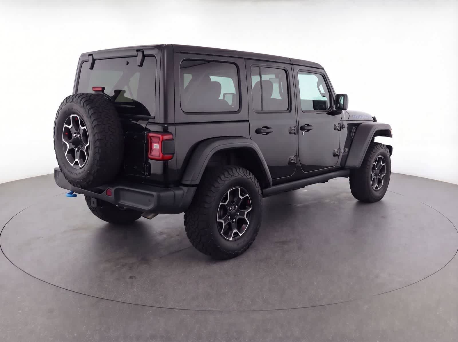Used 2022 Jeep Wrangler Unlimited Rubicon 4xe w/ Safety Group image 4
