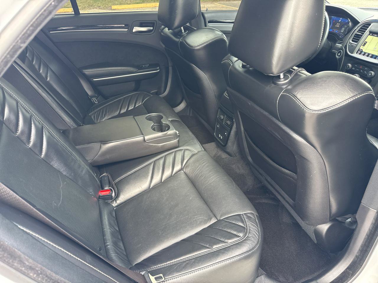 Used 2023 Chrysler 300 C RWD image 43