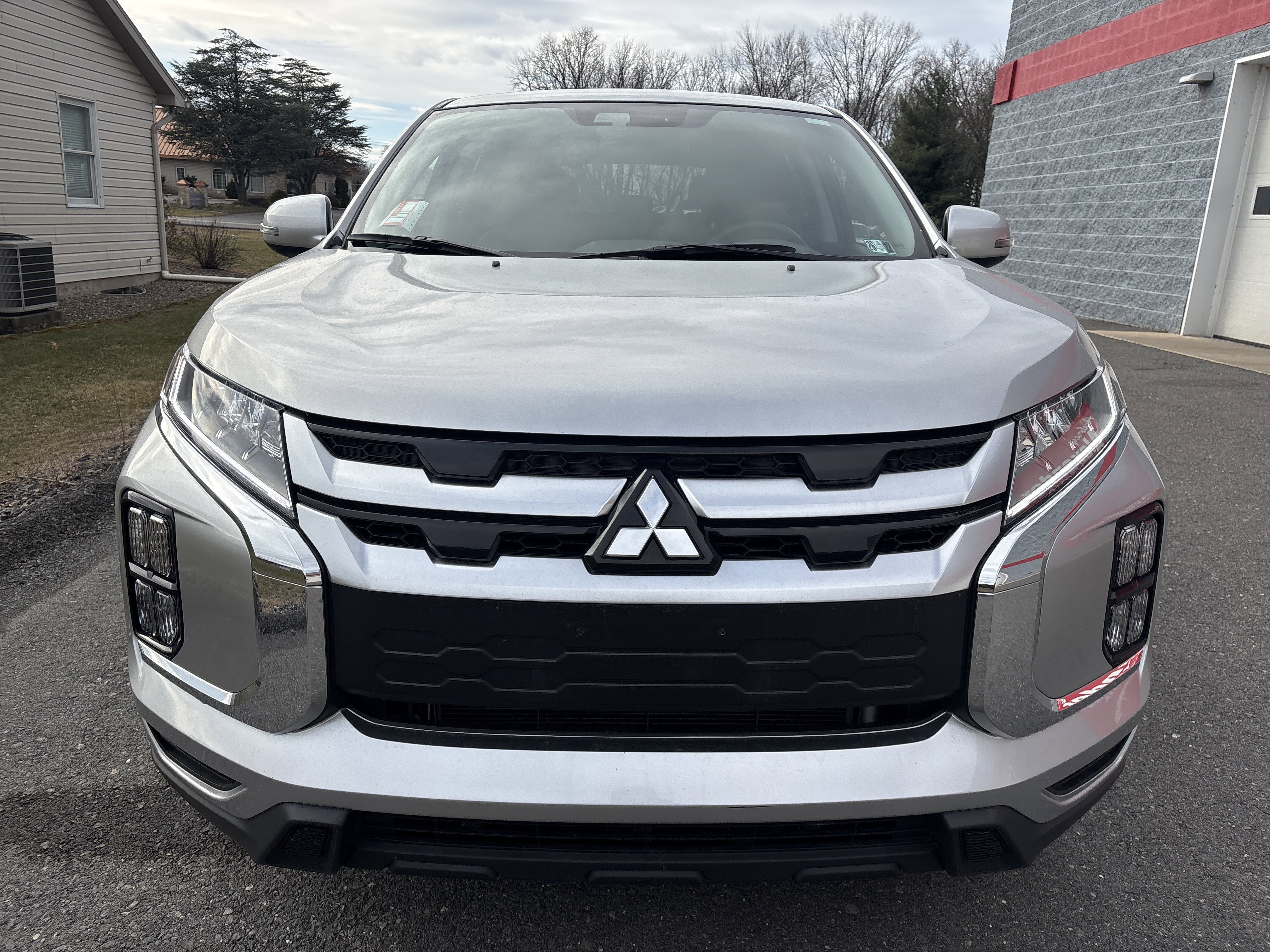 Used 2025 Mitsubishi Outlander Sport SE image 9