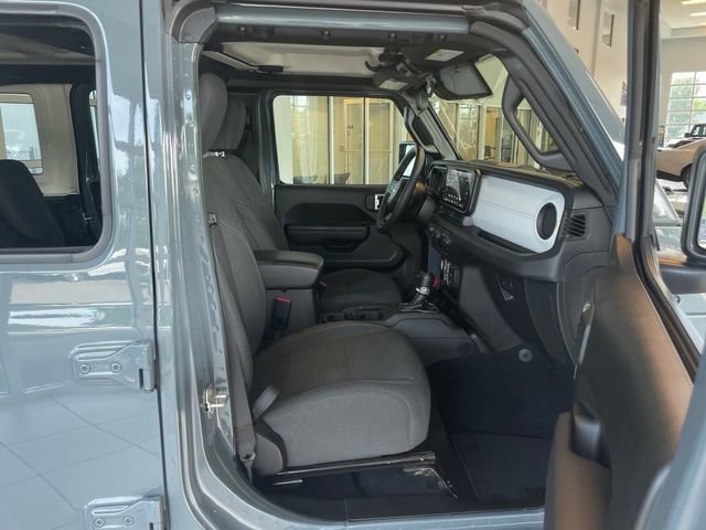 Certified 2024 Jeep Wrangler Unlimited w/ Convenience Group AWD/4WD image 25