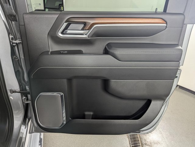 Used 2025 GMC Sierra 2500 Denali image 25