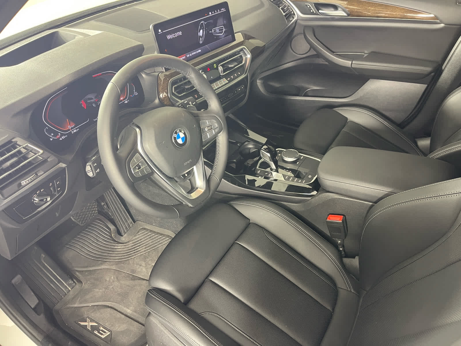 Used 2024 BMW X3 xDrive30i w/ Premium Package AWD/4WD image 11