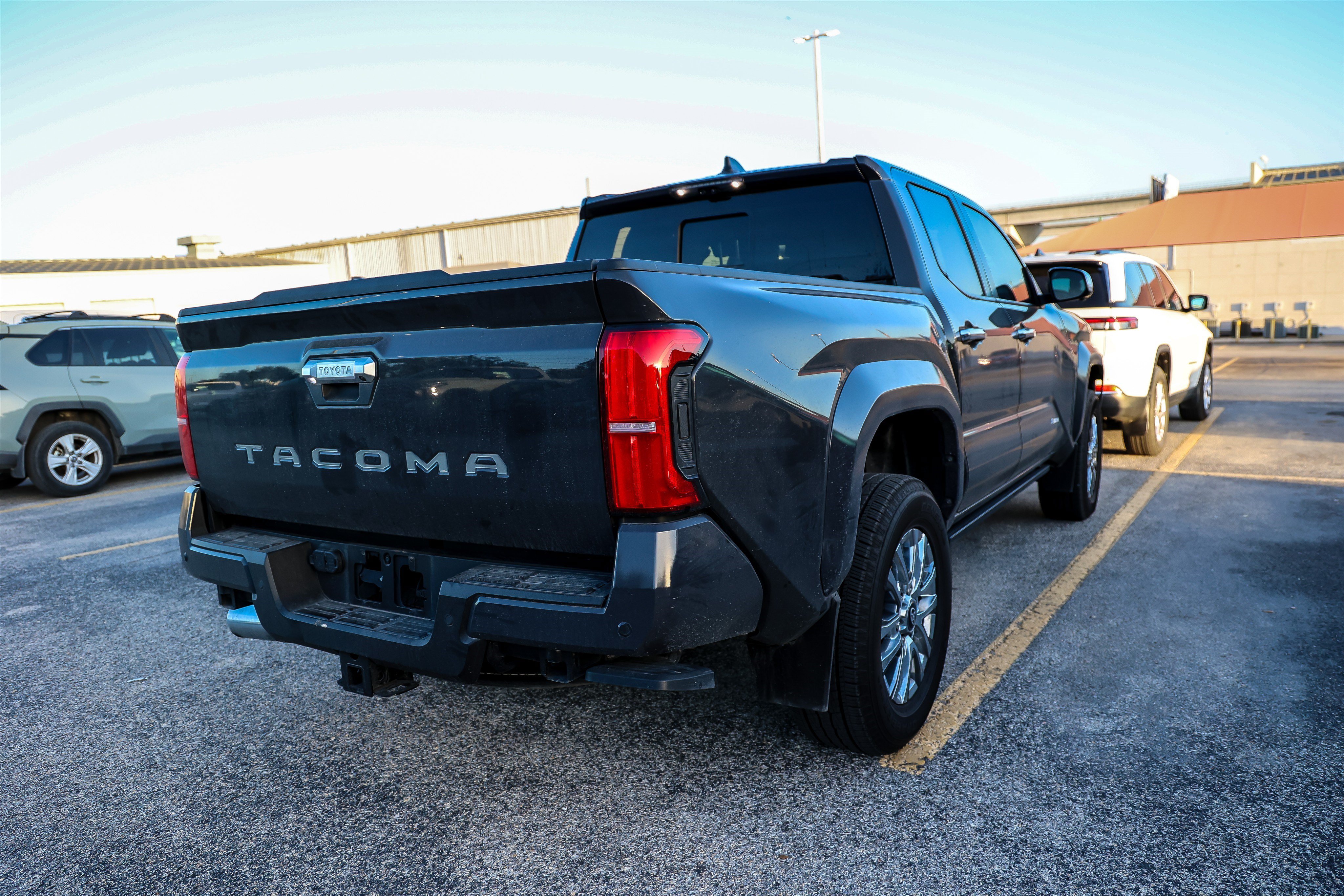 Certified 2025 Toyota Tacoma Limited AWD/4WD image 7