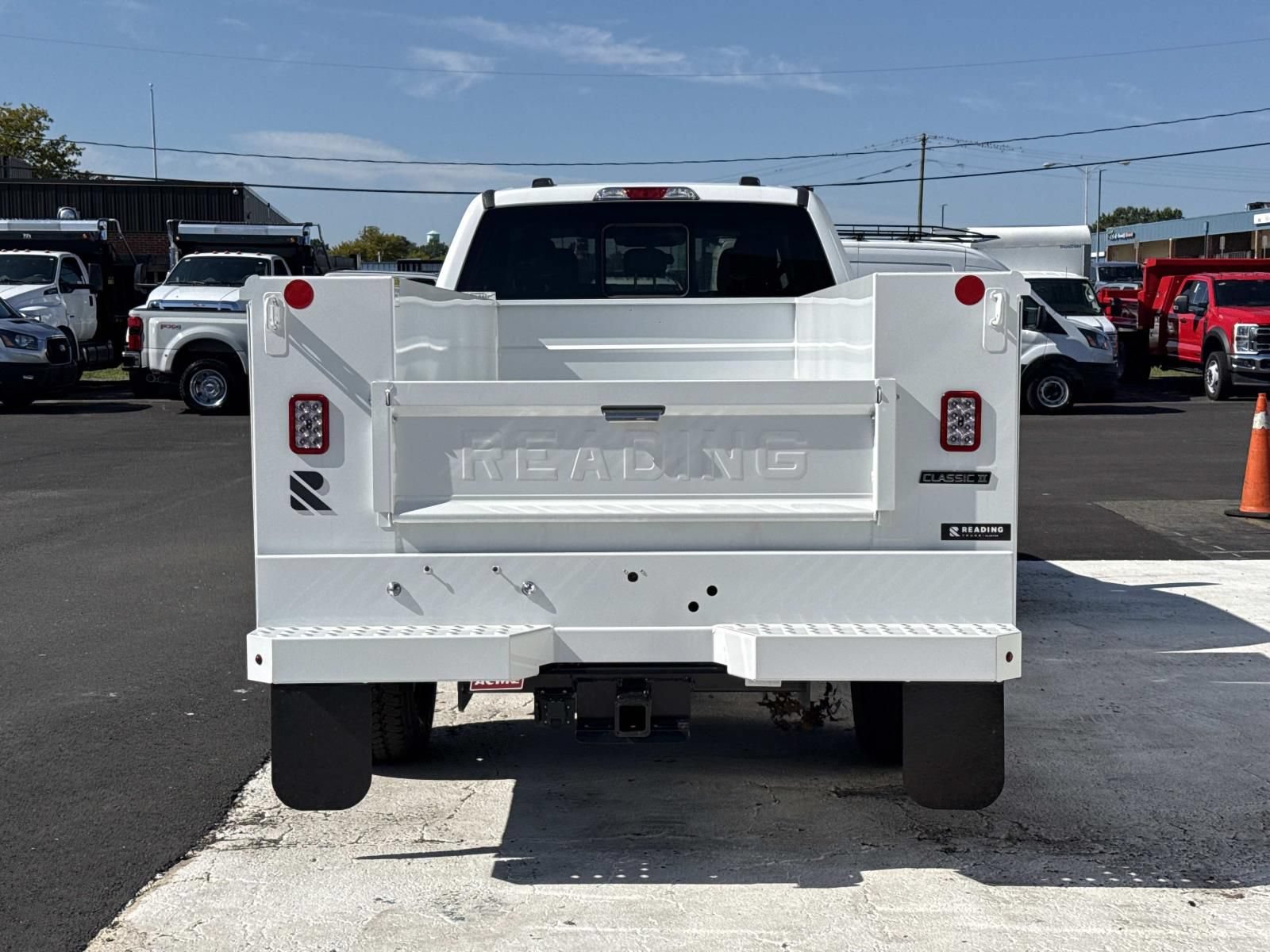 New 2026 Ford F350 XL w/ XL Chrome Package AWD/4WD image 4