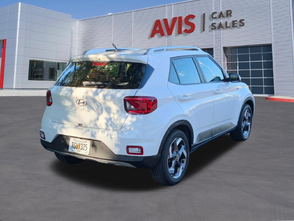 Used 2026 Hyundai Venue SEL FWD image 6