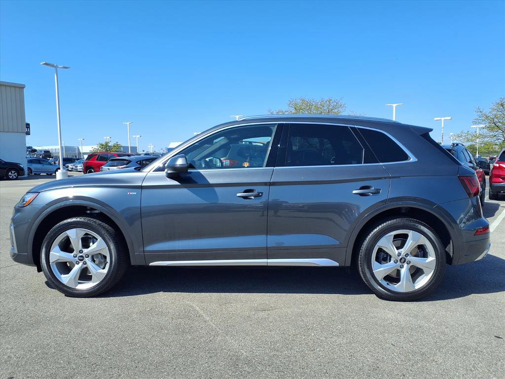 Used 2023 Audi Q5 2.0T Premium Plus image 3