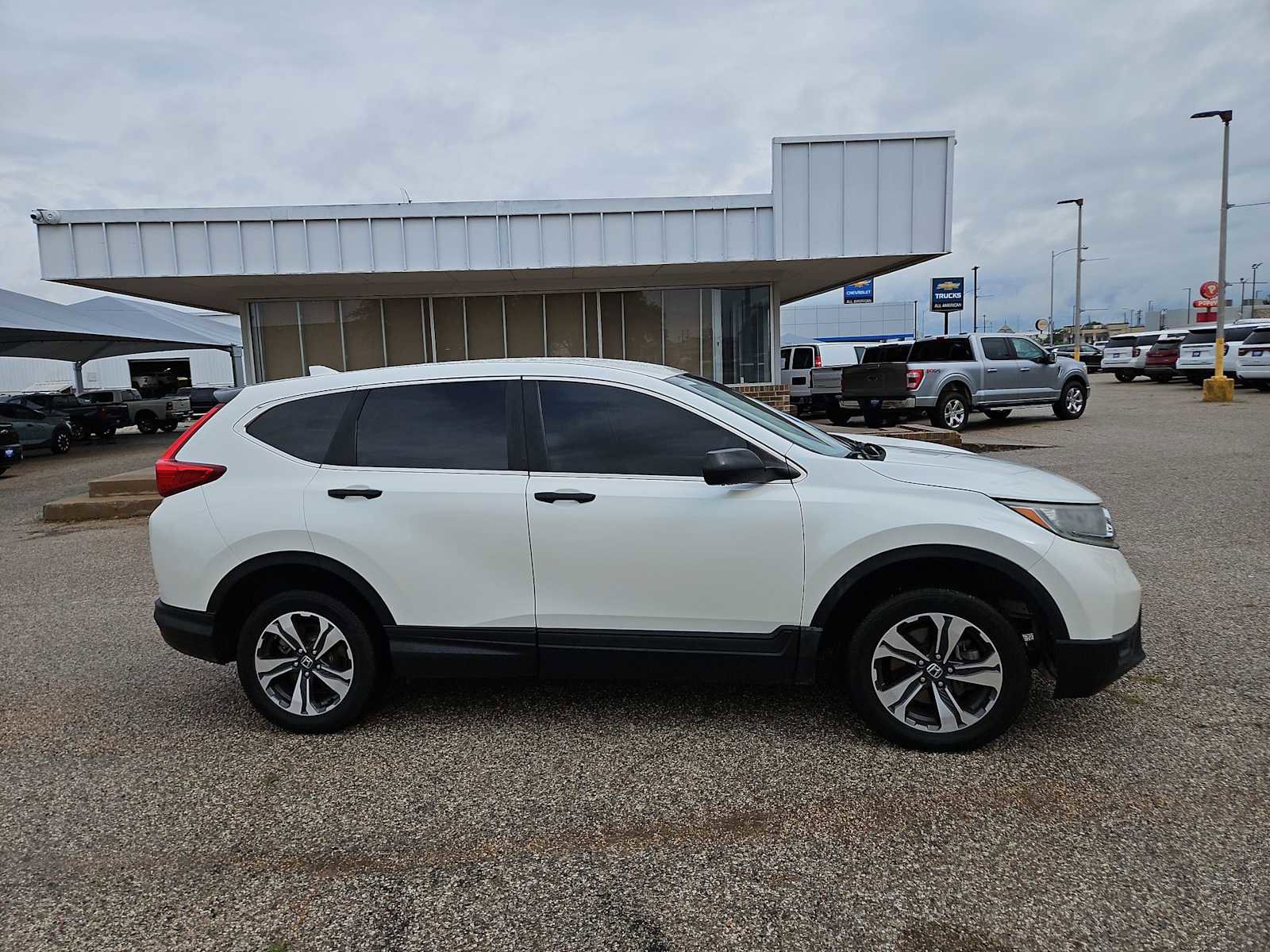 Used 2018 Honda CR-V LX image 9