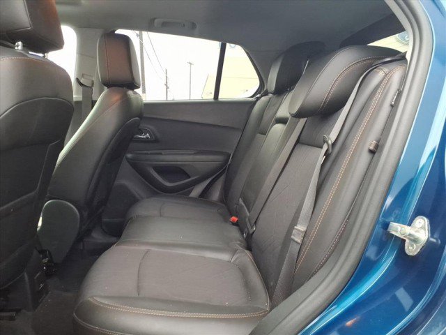 Used 2019 Chevrolet Trax LT w/ Sun & Sound Package image 6