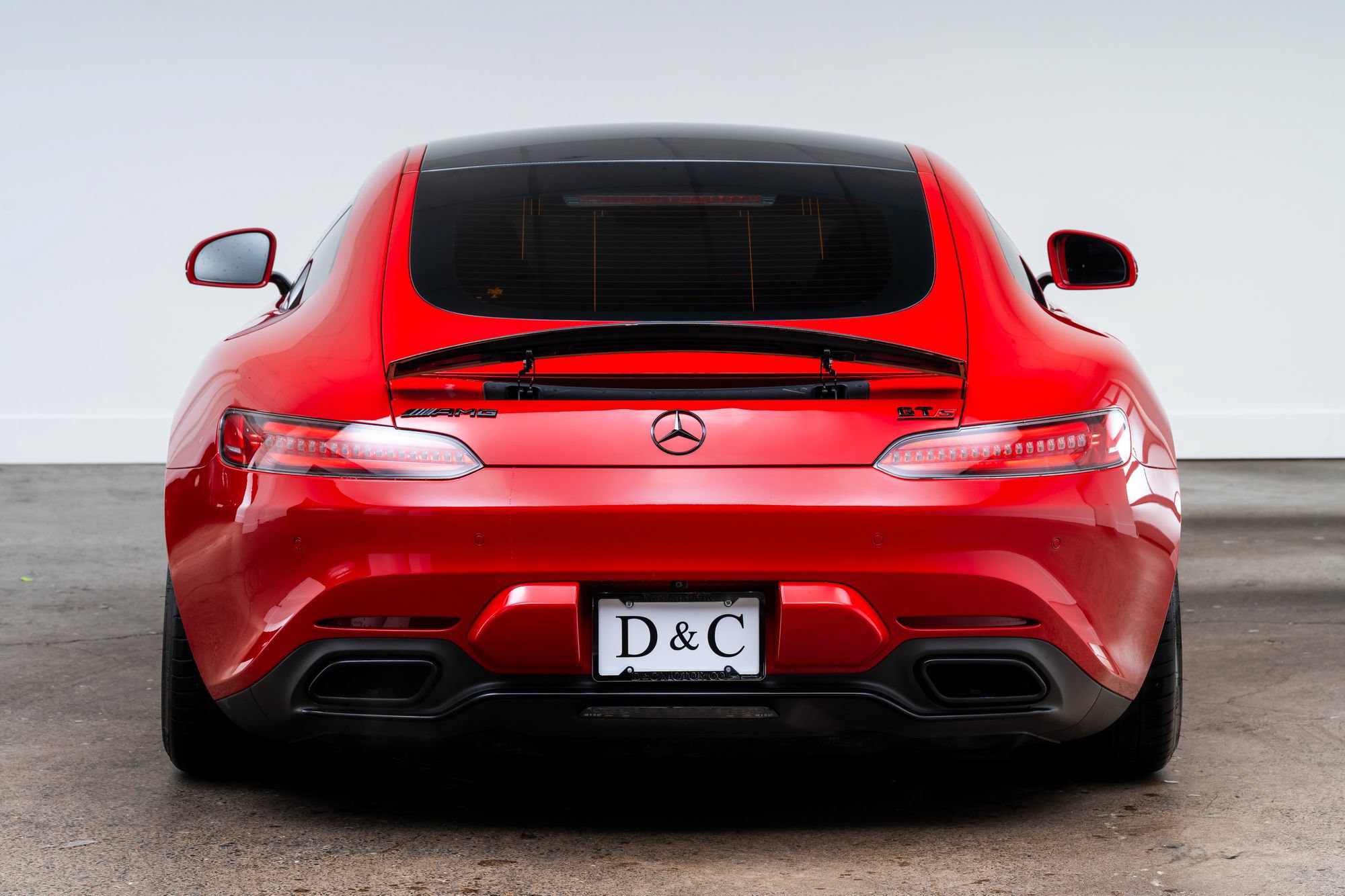 Used 2017 Mercedes-Benz AMG GT S w/ Exclusive Interior Package image 8