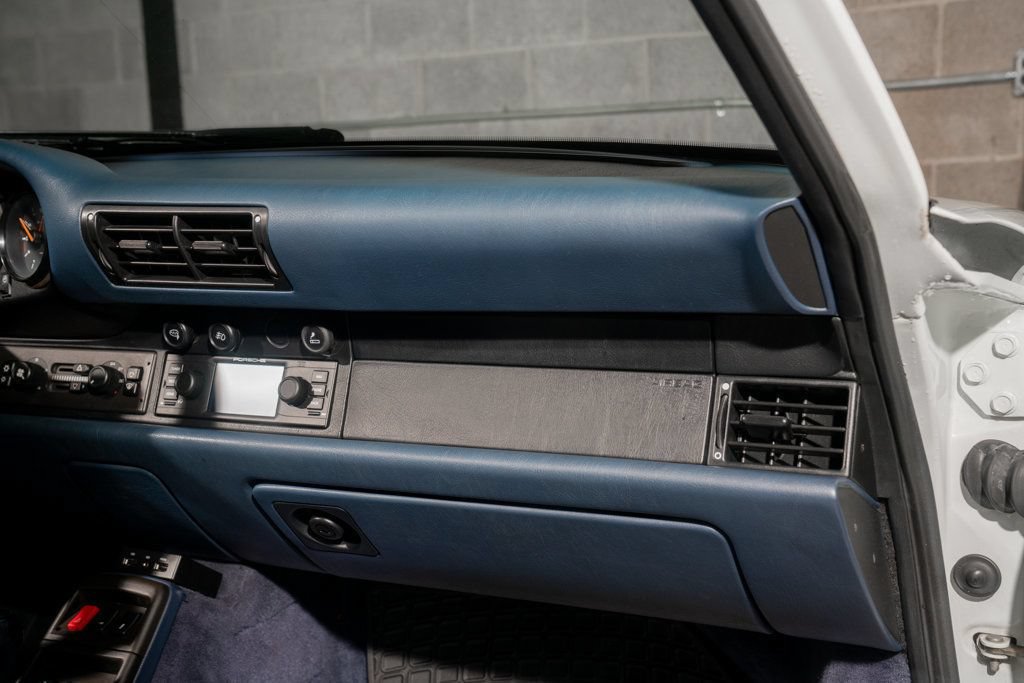 Used 1995 Porsche 911 Cabriolet image 26