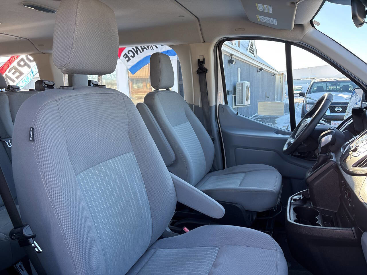 Used 2017 Ford Transit 350 XLT image 31