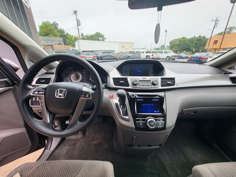 Used 2016 Honda Odyssey EX image 16