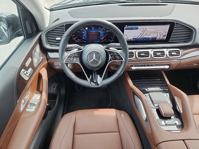 Used 2026 Mercedes-Benz GLS 450 4MATIC image 9