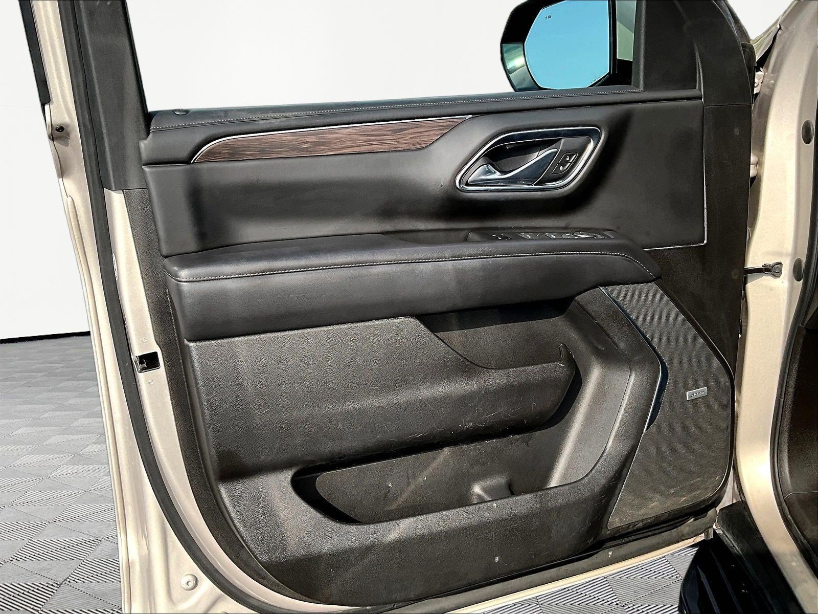 Used 2021 Chevrolet Tahoe LT w/ LT Signature Package AWD/4WD image 19