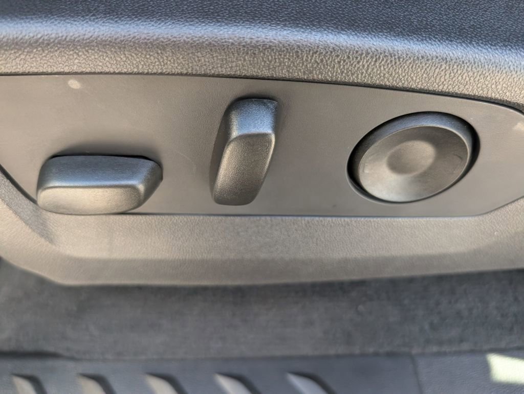 New 2026 GMC Canyon Elevation w/ Convenience Package image 10