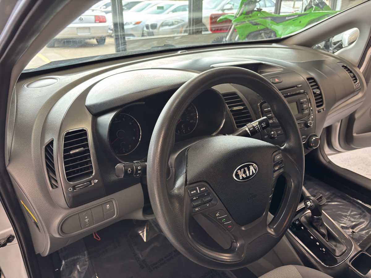 Used 2018 Kia Forte LX FWD image 20