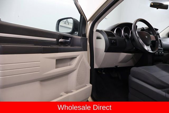 Used 2010 Dodge Grand Caravan SE image 8