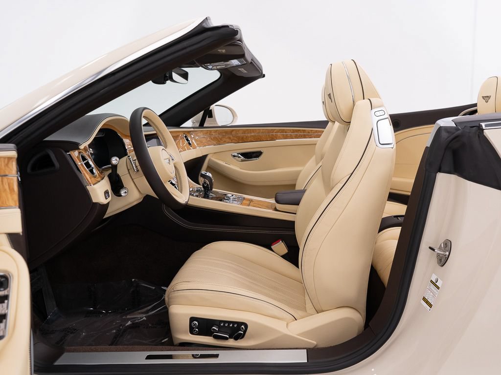 Certified 2022 Bentley Continental GT AWD/4WD image 23