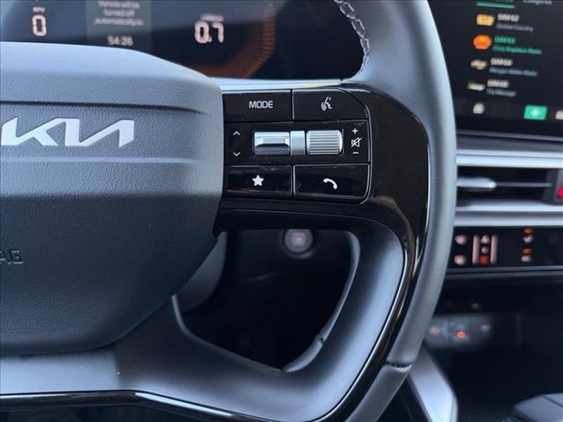 New 2026 Kia Sorento LX FWD image 24