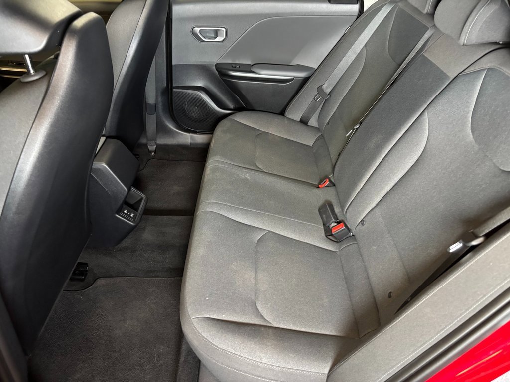 Used 2025 Kia K4 LXS image 21