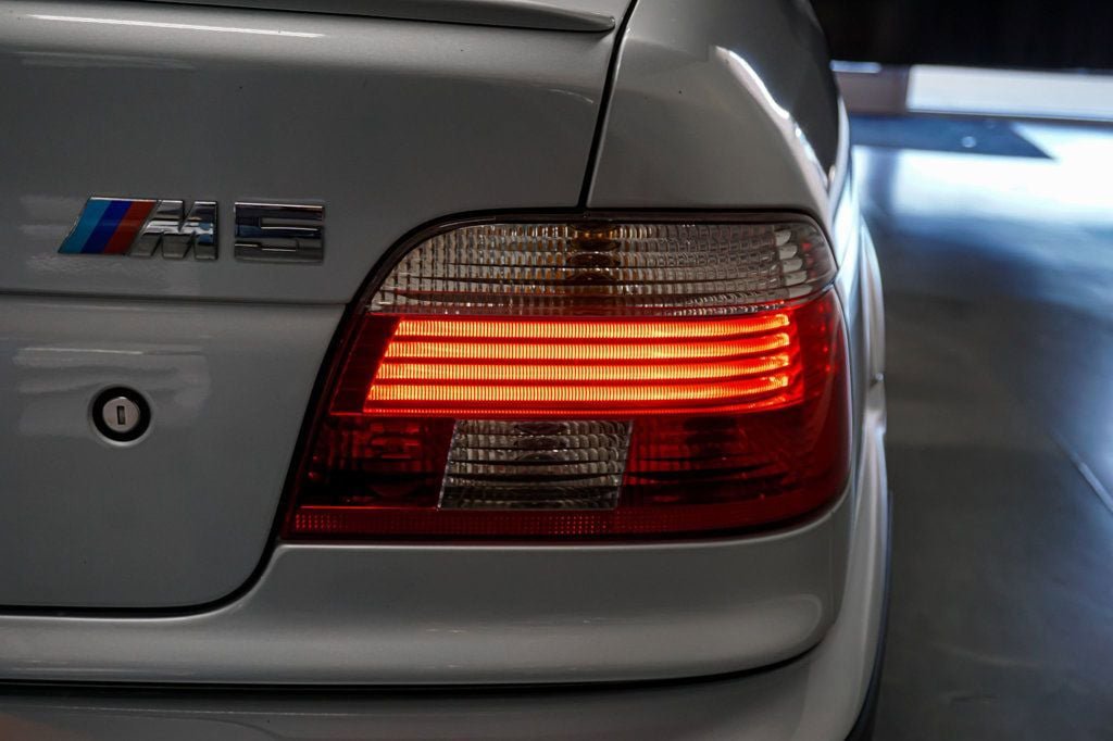 Used 2002 BMW M5 RWD image 81