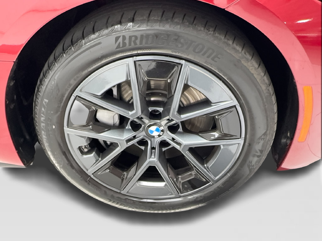 Used 2025 BMW i4 eDrive40 w/ Driving Assistance Package RWD image 16