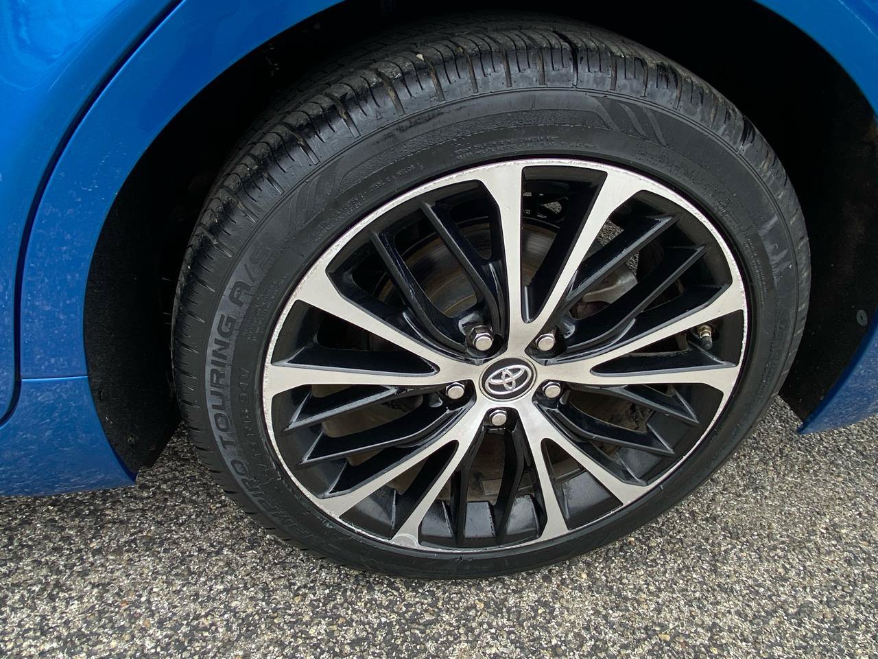 Used 2018 Toyota Camry SE w/ Moonroof Package FWD image 49