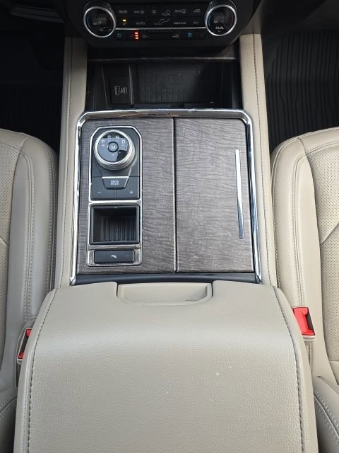 Used 2021 Ford Expedition Limited image 45