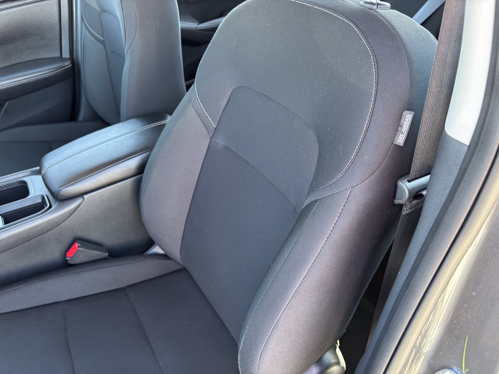 Used 2025 Nissan Sentra S FWD image 17