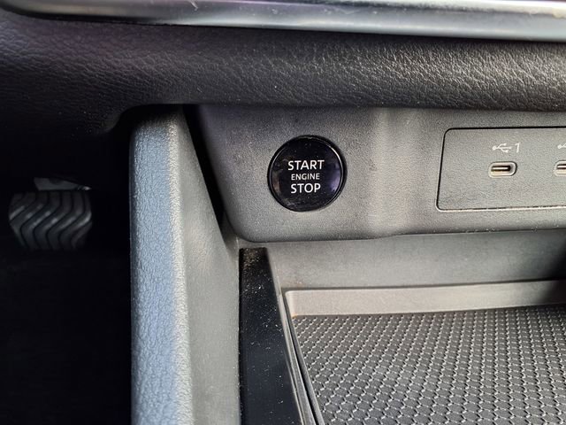 Used 2025 Nissan Rogue SV FWD image 31