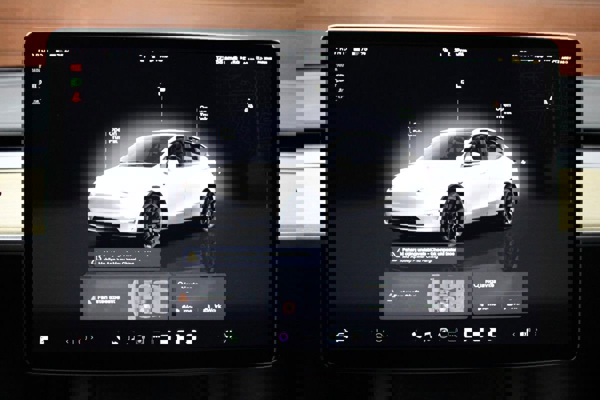 Used 2023 Tesla Model Y Long Range image 38