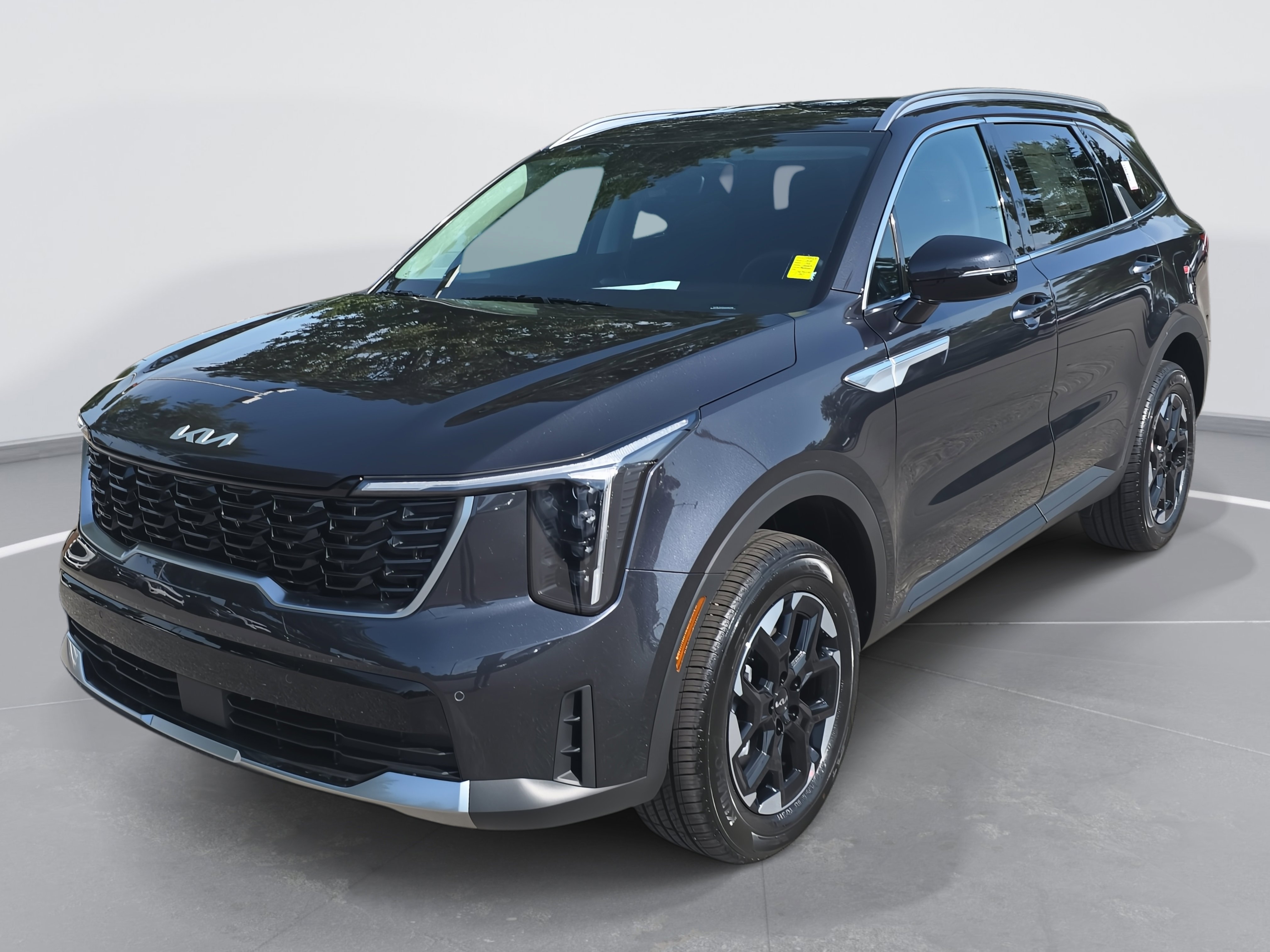 New 2025 Kia Sorento S image 1