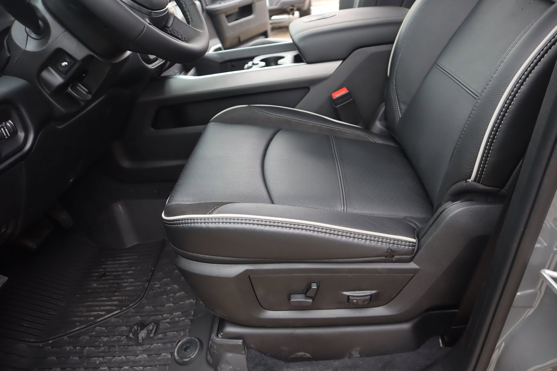 New 2026 RAM 3500 Laramie image 12