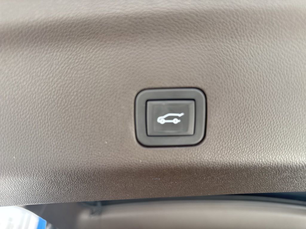 Used 2023 Chevrolet Tahoe Z71 image 13