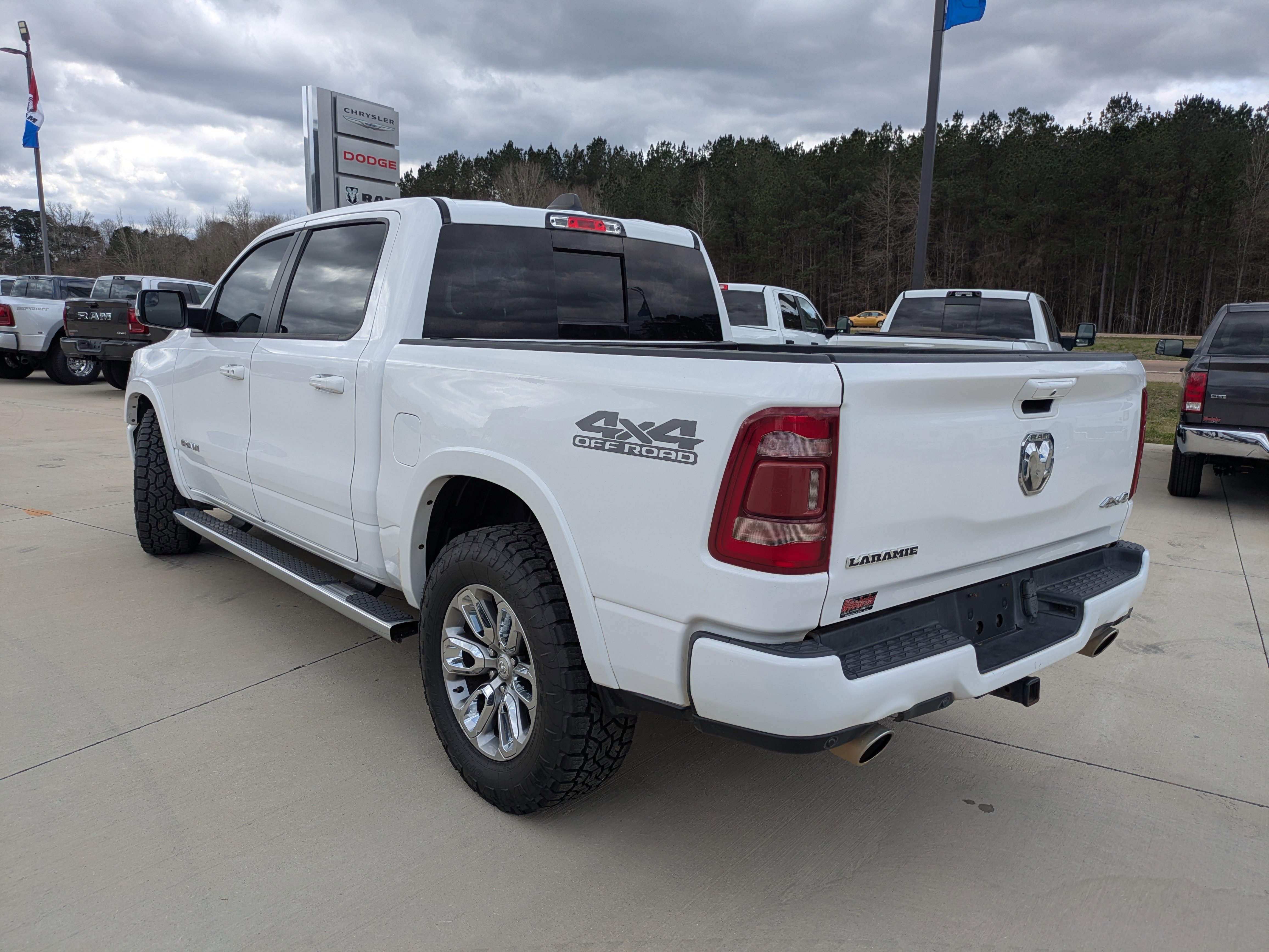 Used 2020 RAM 1500 Laramie w/ Sport Appearance Package image 6