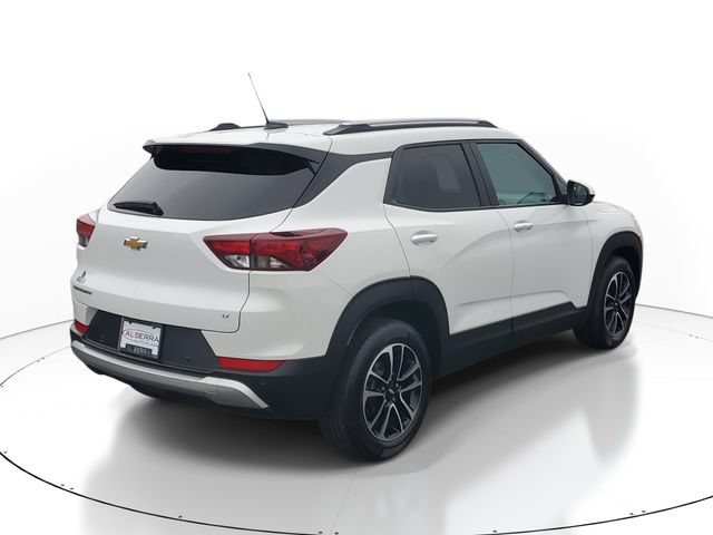Used 2024 Chevrolet TrailBlazer LT w/ LT Cold Weather Package FWD image 4