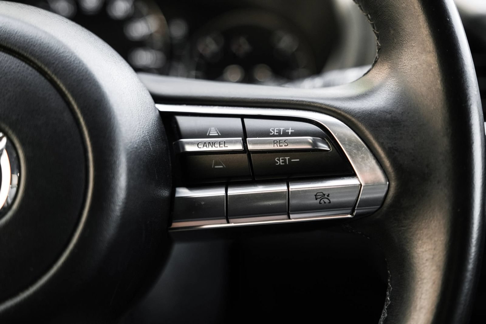 Used 2019 MAZDA MAZDA3 Hatchback w/ Preferred Package FWD image 16