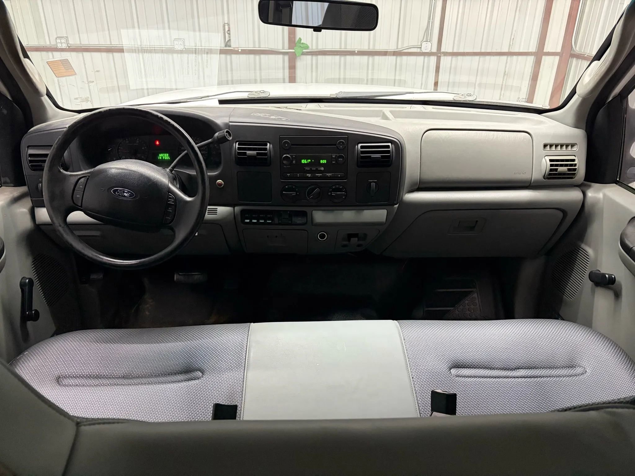 Used 2005 Ford F450 2WD Crew Cab Super Duty image 33