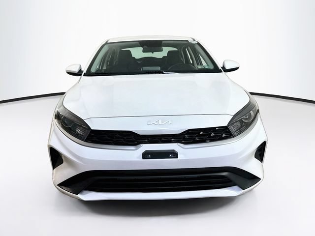 Used 2023 Kia Forte LXS FWD image 2