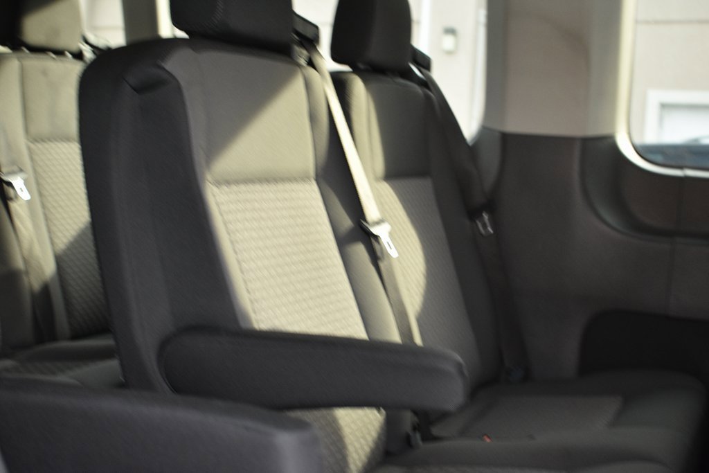 Used 2023 Ford Transit 350 XLT image 31