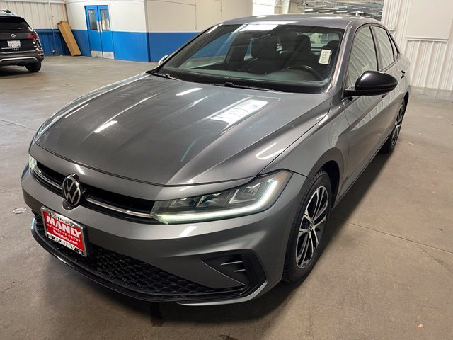 Used 2025 Volkswagen Jetta Sport FWD image 7
