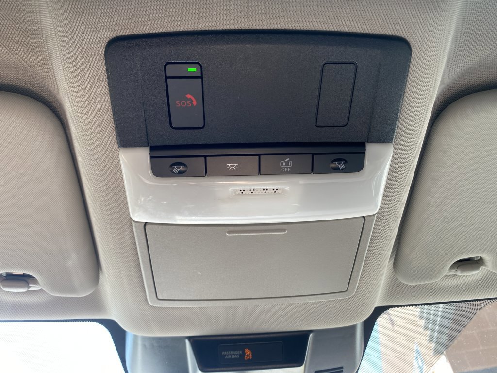 Used 2022 Nissan Rogue SV FWD image 40