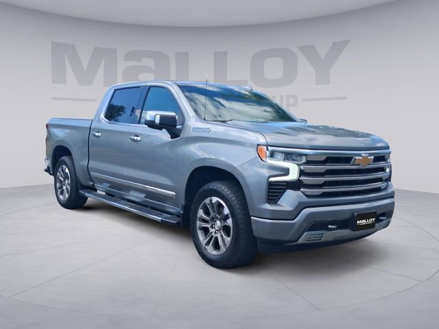 Used 2024 Chevrolet Silverado 1500 High Country w/ Technology Package AWD/4WD image 7