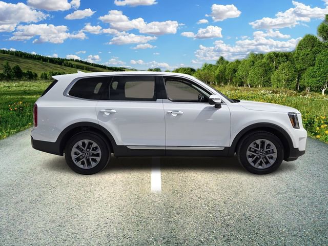 Used 2024 Kia Telluride LX image 7