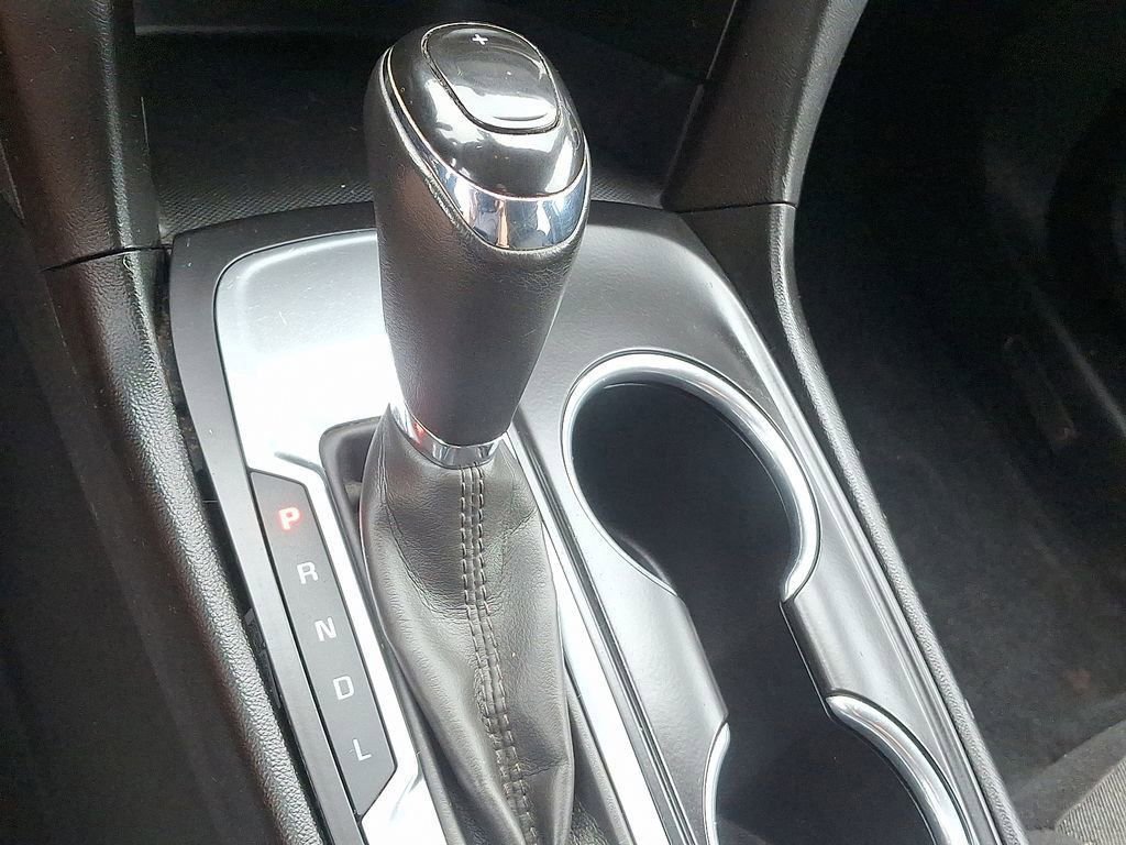 Used 2018 Chevrolet Equinox LT image 18