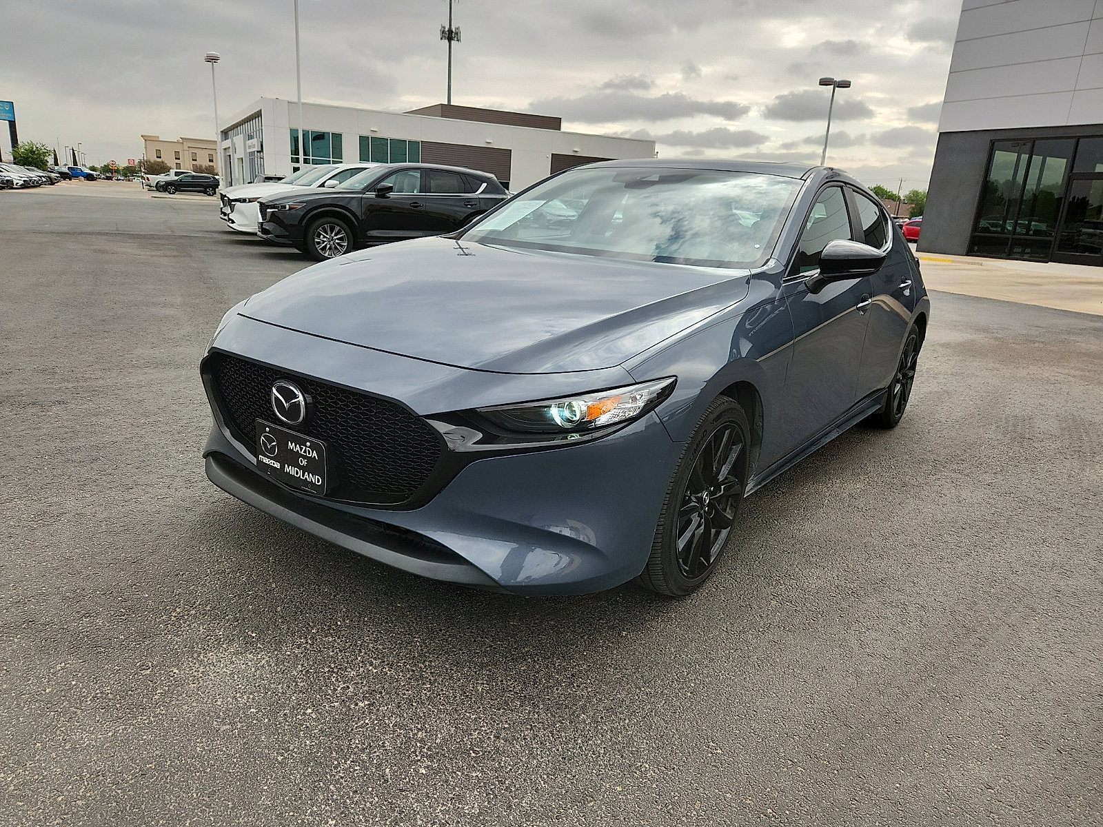 Used 2023 MAZDA MAZDA3 s image 3