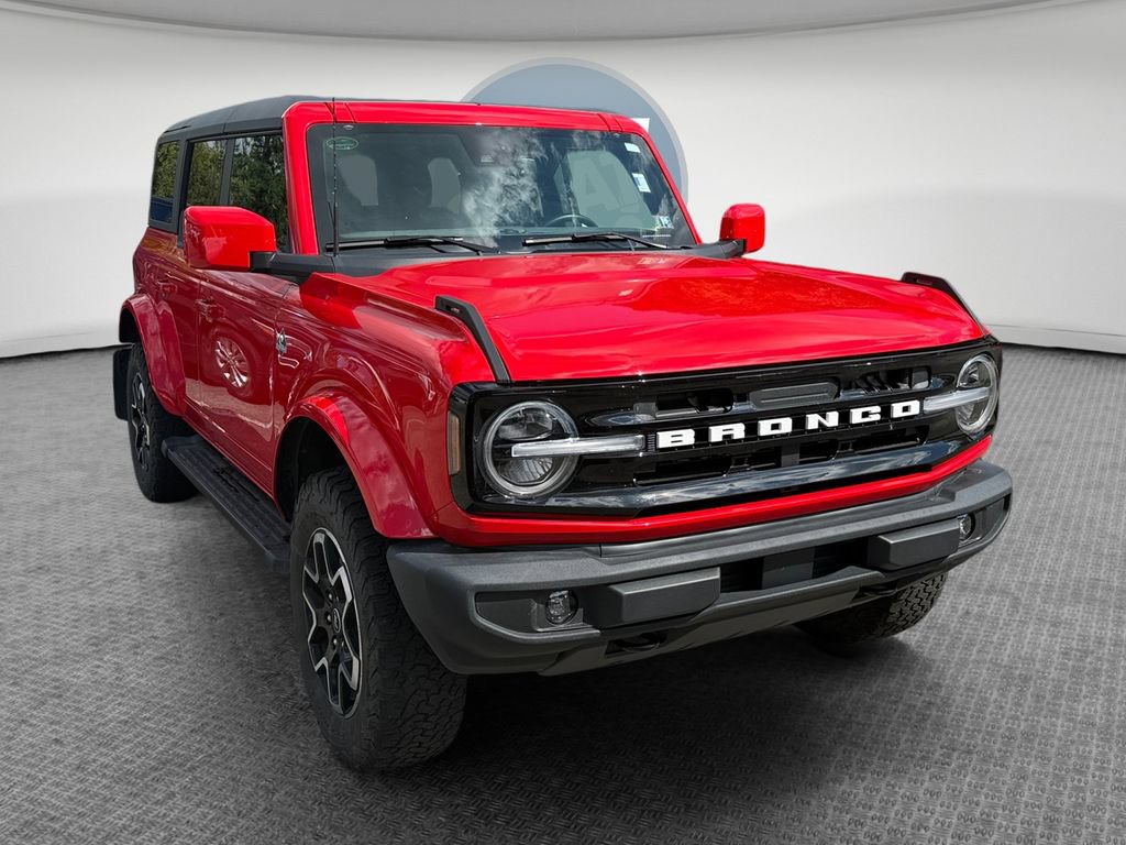 Used 2022 Ford Bronco Outer Banks AWD/4WD image 1