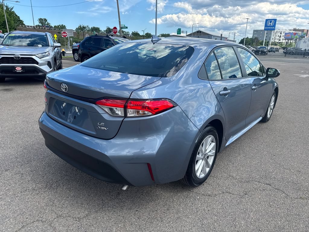 Used 2026 Toyota Corolla LE w/ LE Premium Package FWD image 7